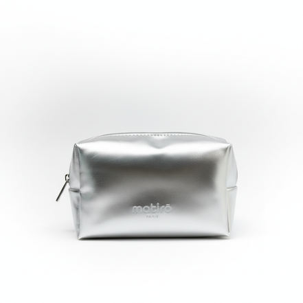 Trousse Signature Silver Matirō — intérieur élégant, accessoire rituel beauté