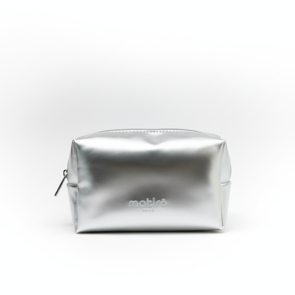 Trousse Signature Silver Matirō — intérieur élégant, accessoire rituel beauté
